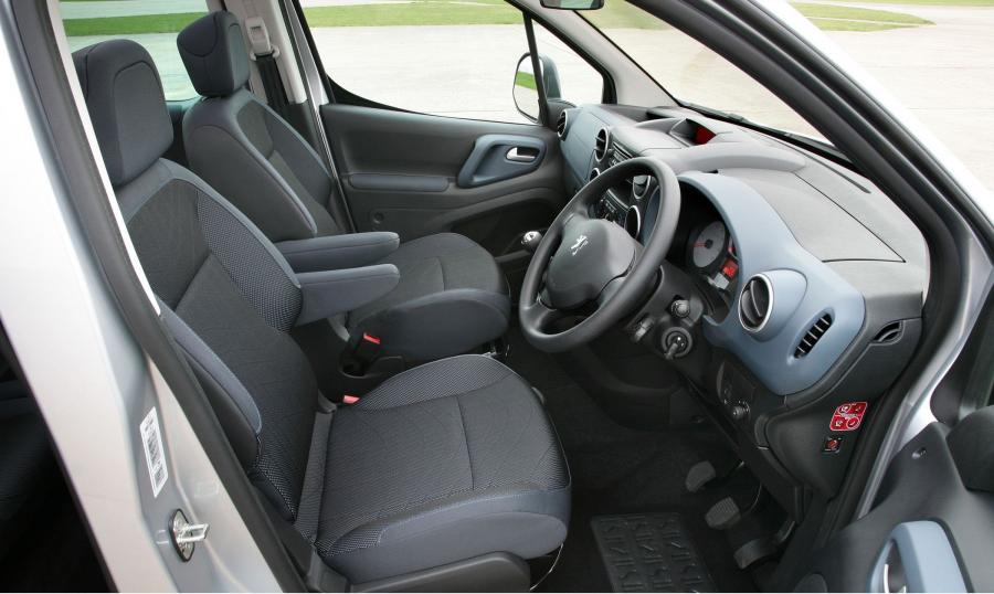  Peugeot Partner Tepee 2008 года  (фото 6 из 20)